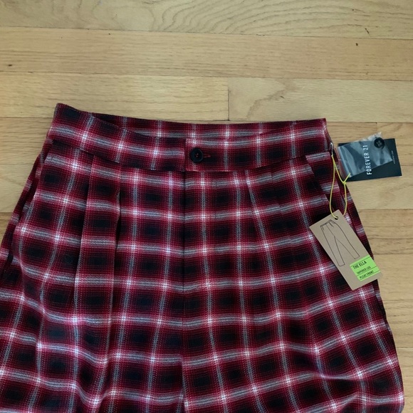 Forever 21 red plaid pleated trousers NEW - Picture 3 of 7